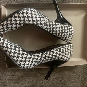 Houndstooth heels size 8. In perfect condition. Too high for me